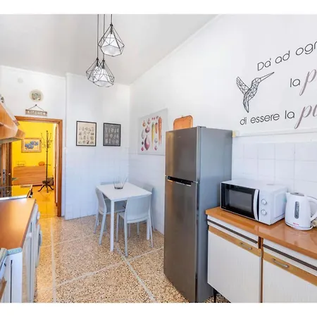 아파트 Holidays House Erma - Parcheggio Privato E Wi-fi - Ac *